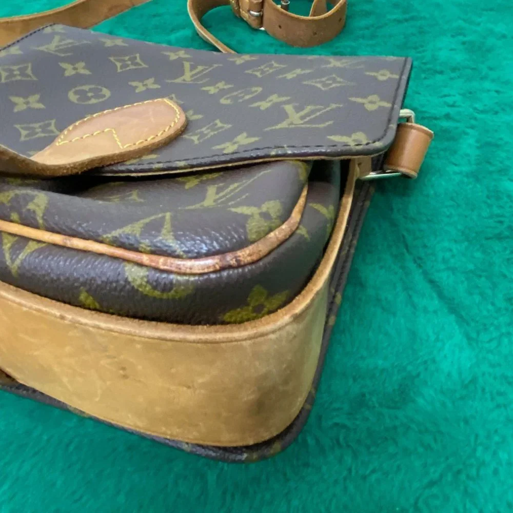 authentic Louis Vuitton Shoulder Bag Cartouchiere mm